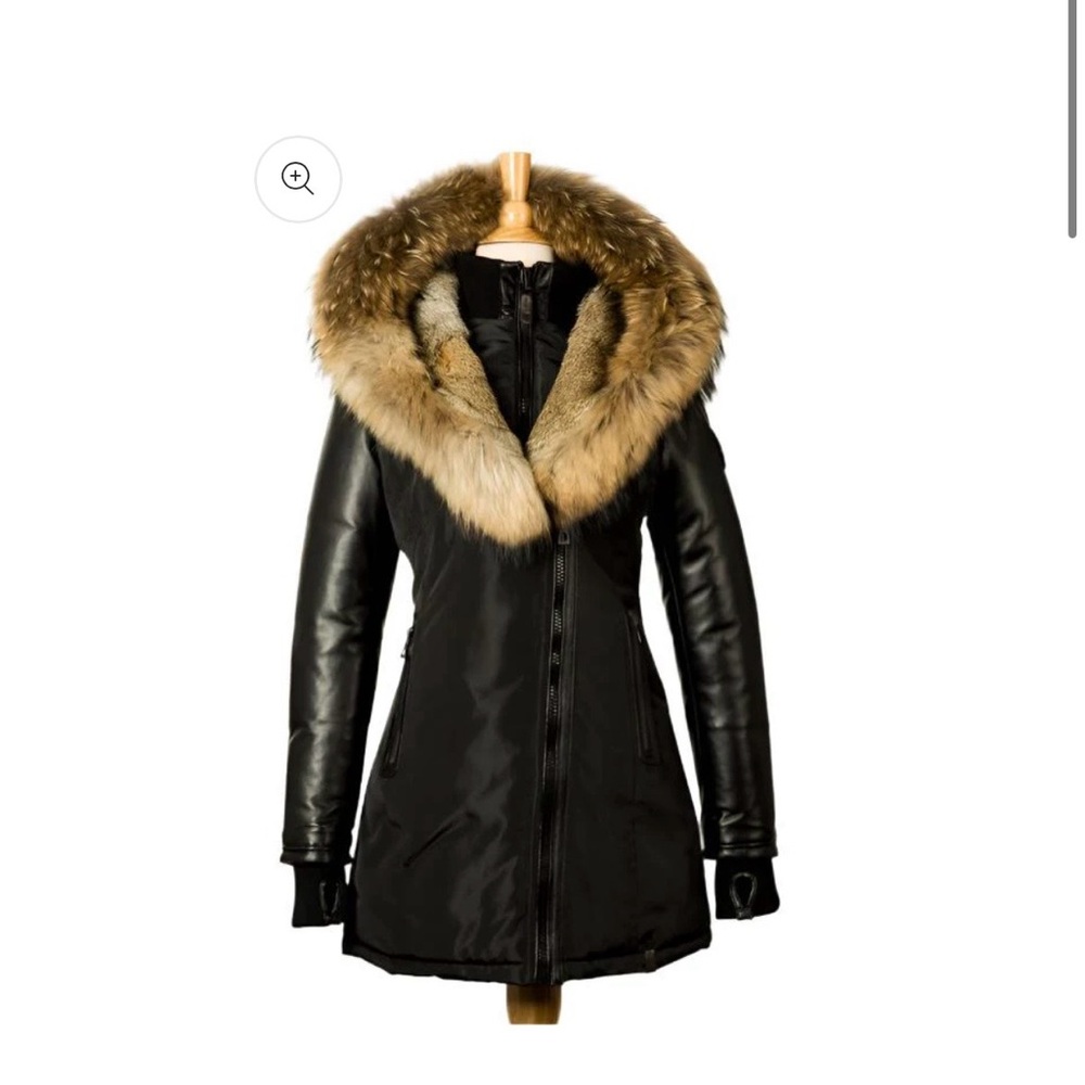 Women's Black and Brown Fur-Trimmed Coat Dejavu medium grace